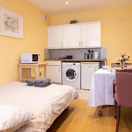 London Vegetarian Smoke & Pet Free En-Suite With Ev Parking Edgware Zewnętrze zdjęcie