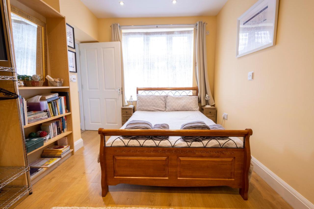 London Vegetarian Smoke & Pet Free En-Suite With Ev Parking Edgware Zewnętrze zdjęcie