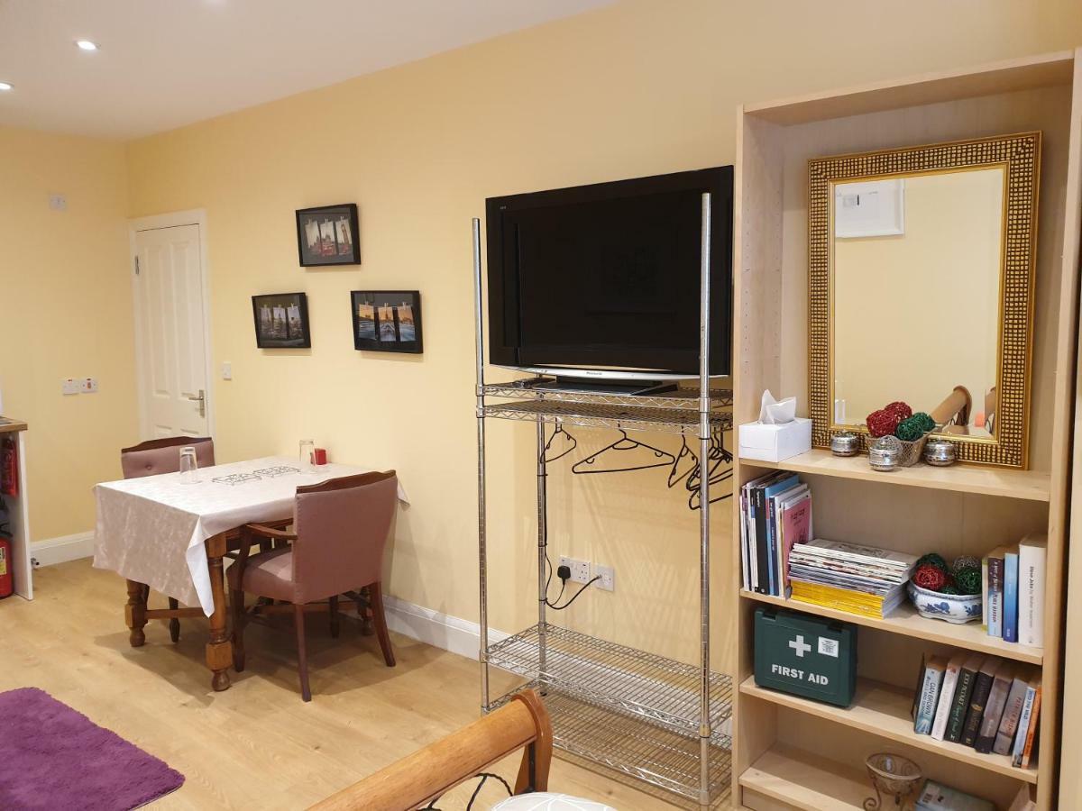 London Vegetarian Smoke & Pet Free En-Suite With Ev Parking Edgware Zewnętrze zdjęcie