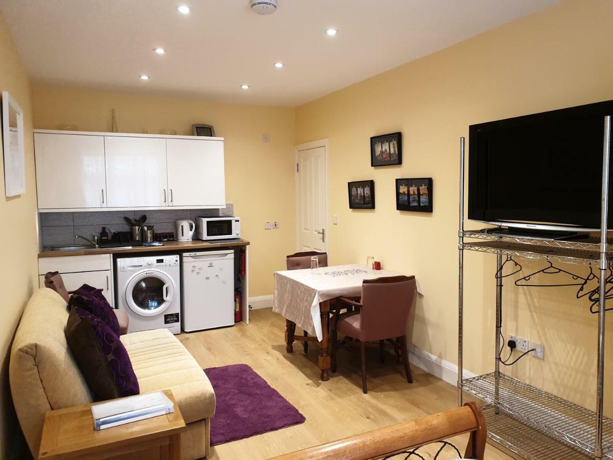 London Vegetarian Smoke & Pet Free En-Suite With Ev Parking Edgware Zewnętrze zdjęcie
